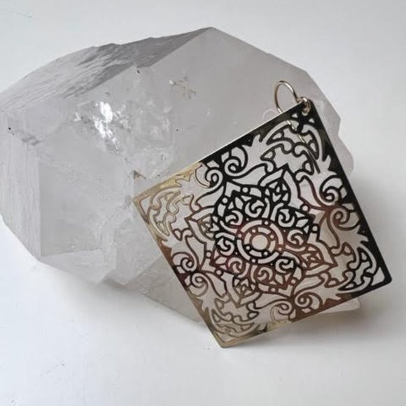 Daytrip Gold Filigree Earrings - Picture 2 of 5